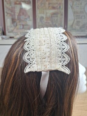 🎀 Innocent World Ivory Lace Headdress 🤍